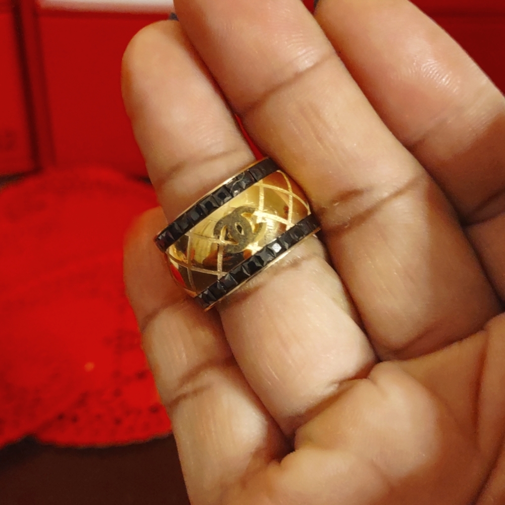 Women ring
